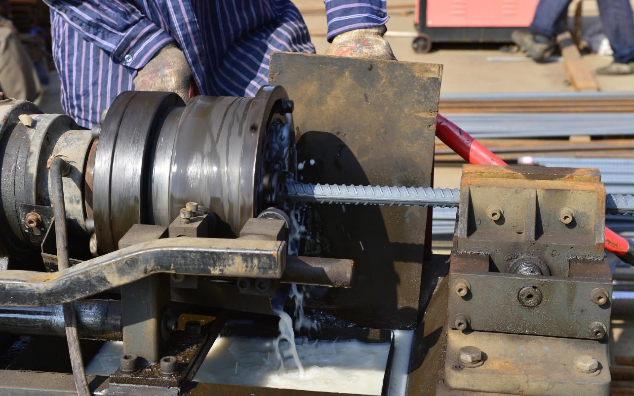 Rebar threading machine